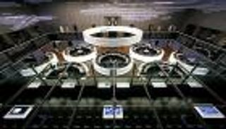 صعود الدولار يدفع أسهم أوروبا للتعافي