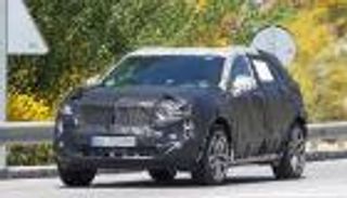 "إكس تي 4" هدية "كاديلاك" للمرأة السعودية