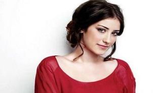  هازال قايا احتفلت بالعام الجديد مع علي آطاي 