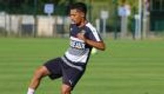 مساعٍ إنجليزية للتعاقد مع موهبة المغرب