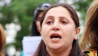 رئيسة المنظمة النسوية بالحزب الديمقراطي الكردستاني الإيراني