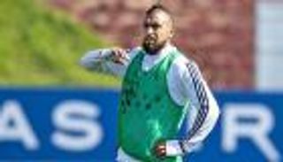 بايرن يطلب من تشيلسي زيادة 19 مليوناً في عرض فيدال