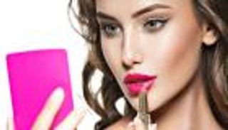 بعض أسرار عالم المكياج وأحدث صيحاته