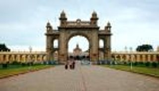 مدينة هندية تحول القمامة إلى أموال 