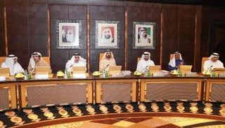 محمد بن راشد يترأس اجتماعا لمجلس الوزراء