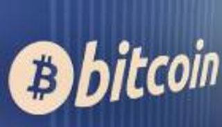 بيتكوين تهبط 9 % بعد مبيعات واسعة 