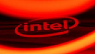 "إنتل" تواجه دعاوى قضائية جماعية بسبب ثغرة أمنية في معالجاتها