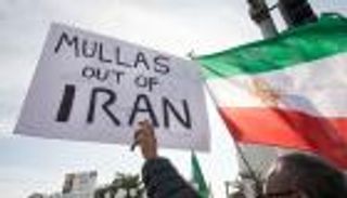 إيران.. مقتل متظاهر شاب في سجون الملالي