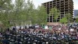 أذرع إيران الإرهابية بالخارج تهب لإنقاذ نظام الملالي 