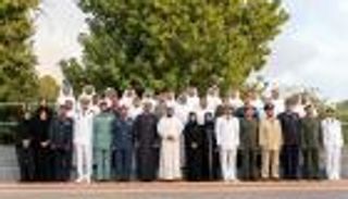 محمد بن زايد يستقبل خريجي الدفعة الـ 4 من "الدفاع الوطني"