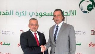 مؤتمر صحفي لبيتزي