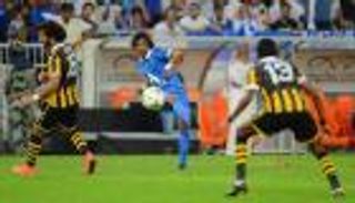الأمريكي إسماعيل الفاتح حكما لكلاسيكو الهلال والاتحاد