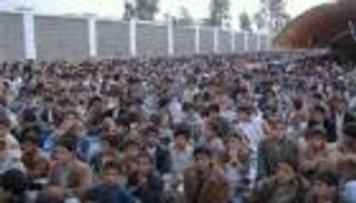 اليمن يدعو العالم للتصدي لتجنيد الحوثي تلاميذ المدارس