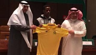 مواليد المملكة ينضمون لأندية سعودية