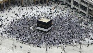 السيطرة على الحرمين مطامع إيرانية تركية قديمة