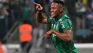 بالميراس يحسم انتقال ييري مينا إلى برشلونة رسمياً