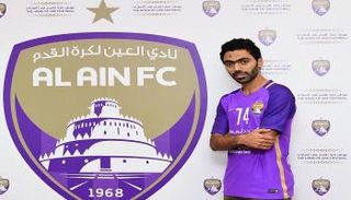 خلال تقديم اللاعب رسميا للإعلام