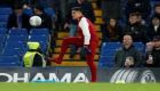 فينجر سعيد بصراع مانشستر سيتي ويونايتد على أليكسيس سانشيز