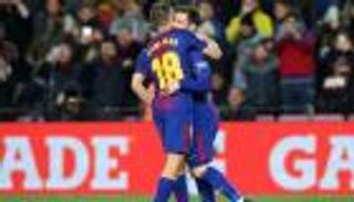 ألبا يتمنى بقاء ميسي في برشلونة طويلا