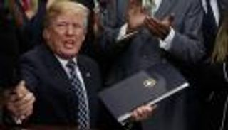 ترامب يؤجل عقوبات "النووي" الإيراني لـ"المرة الأخيرة"