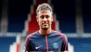 نيمار  على رادار مانشستر يونايتد