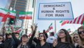 إيران تعمق الفساد والقمع بشراء منظومة رقابة صينية