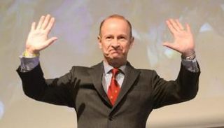 هنري بولتون زعيم حزب الاستقلال البريطاني