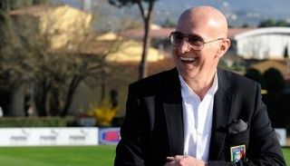 أريجو ساكي المدير الفني السابق لميلان