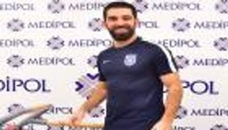 باشاك شهير التركي يتعاقد بشكل رسمي مع أردا توران 