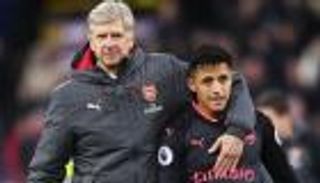 فينجر يطالب مانشستر يونايتد بمارسيال مقابل سانشيز