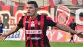 درفلو يفضل البقاء مع اتحاد العاصمة الجزائري