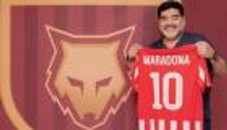 مارادونا يشيد بلاعبي الفجيرة ويوجه رسالة للمشككين