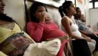 3.83 دولار إعانة شهرية للحوامل في فنزويلا