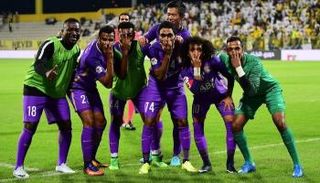لاعبو العين