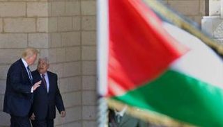 الرئيسان الأمريكي دونالد ترامب والفلسطيني محمود عباس - أرشيفية