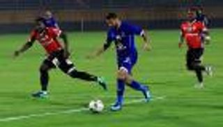 الأهلي يهزم طلائع الجيش ويستعيد صدارة الدوري المصري 