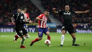 أتلتيكو وإشبيلية