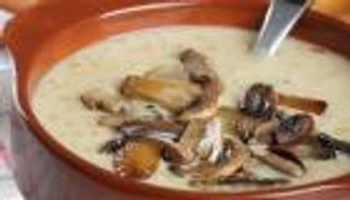 طريقة عمل شوربة الفطر.. 5 مذاقات