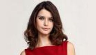 بطلة "العشق الممنوع" حامل في شهرين