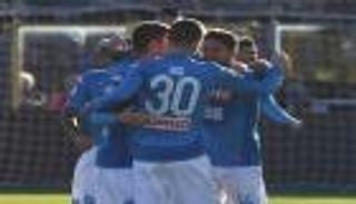 نابولي يهزم أتالانتا ويعزز صدارته للدوري الإيطالي