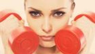 لا تضعي مساحيق التجميل أثناء ممارسة الرياضة.. لهذا السبب