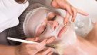 وداعا لمشاكل البشرة مع التقشير الكيميائي