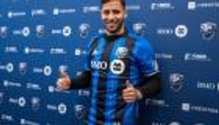 الجزائري سفير تايدر: اخترت إمباكت مونتريال للفوز بالألقاب