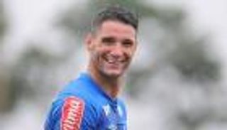 الهلال السعودي يجهز عرضا لاستعادة نيفيز