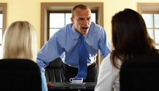 علامات تكشف رضا مديرك عنك