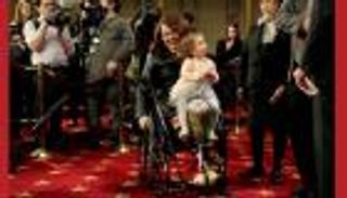 تامي داكوورث أول سيناتور تلد في مجلس الشيوخ 