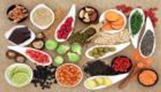 10 أغذية تطهر الجسم من السموم