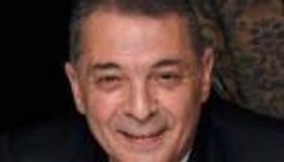 محمود حميدة في مهرجان روتردام السينمائي بـ"ورد مسموم"