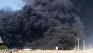 مقتل 3 في حريق بمصنع إيراني للقار