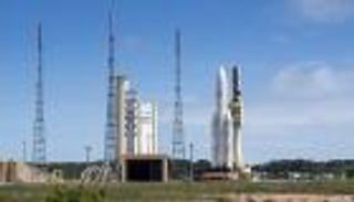 بالصور.. القمر الصناعي الإماراتي "الياه 3" يستعد للانطلاق